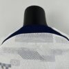 camiseta tottenham 2024 cuello anterior