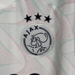 camiseta ajax 2024 escudo