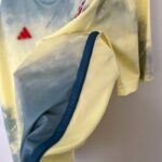 camiseta Red Bull 2024 lateral