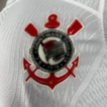 camiseta corinthians 2024 blanca escudo