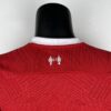 camiseta liverpool 2024 cuello anterior