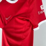 camiseta liverpool 2024 lateral
