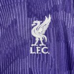 camiseta liverpool 2024 morado escudo