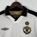 camiseta manchester united 2001 blanca cuello camisa