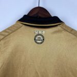 camiseta manchester united 2001 dorada cuello anterior