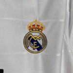 camiseta real madrid 2013-2014 escudo