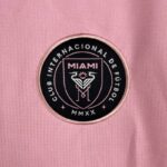 camiseta inter miami mujer escudo