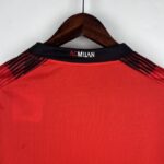 camiseta ac milán 2024 cuello anterior