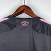 camiseta inter miami mujer 2024 cuello anterior