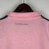 camiseta inter miami mujer cuello anterior