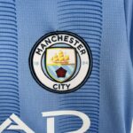 camiseta manchester city mujer 2024 escudo