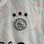camiseta ajax 2024 niño escudo