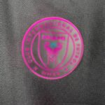 camiseta inter miami negra 2024 escudo