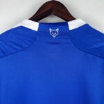 camiseta leicester city 2024 cuello anterior