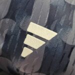 2a equipación real madrid logo