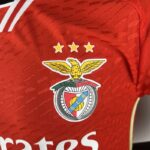 camiseta benfica 2024 escudo