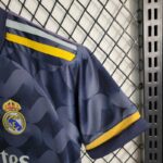 camiseta segunda real madrid manga