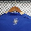 city camiseta cuello anterior