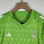 equipacion portero real madrid cuello V