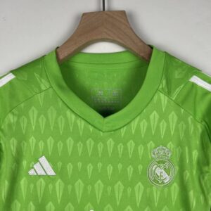 equipacion portero real madrid cuello V