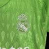 equipacion portero real madrid escudo-2