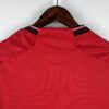 manchester united camiseta 2024 cuello anterior