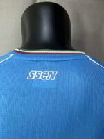napoli camiseta 2024 cuello anterior