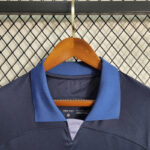 segunda equipación del tottenham cuello camisa