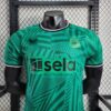 segunda equipacion newcastle frontal