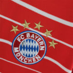 camiseta bayern de munich 2023 escudo