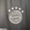 camiseta bayern de munich 2024 escudo