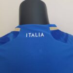 camiseta de italia cuello anterior