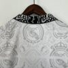 camiseta del real madrid 2024 cuello anterior