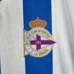 camiseta deportivo la coruña escudo