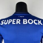 camiseta futbol oporto cuello anterior