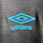 camiseta gremio logo umbro