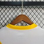 camiseta rayo vallecano 2024 cuello anterior