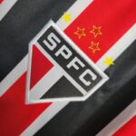 camiseta sao paulo 2024 escudo