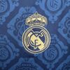 real madrid camiseta 2024 escudo