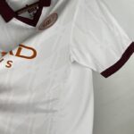 segunda equipacion manchester city 2024 lateral