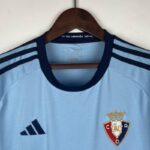 segunda equipacion osasuna cuello