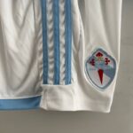 camiseta celta 2024 y pantalon escudo