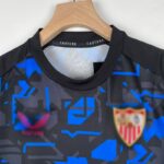 camiseta sevilla negra cuello redondo