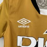 tercera equipación rayo logo umbro