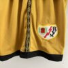 tercera equipación rayo y pantalon corto escudo