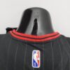 camiseta chicago bulls negro cuello anterior