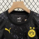 camiseta dortmund negra cuello redondo