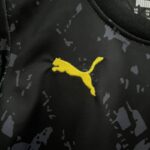 camiseta dortmund negra logo puma