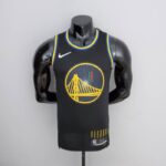 camiseta golden state warriors negra