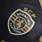 camiseta sporting de lisboa cr7 escudo